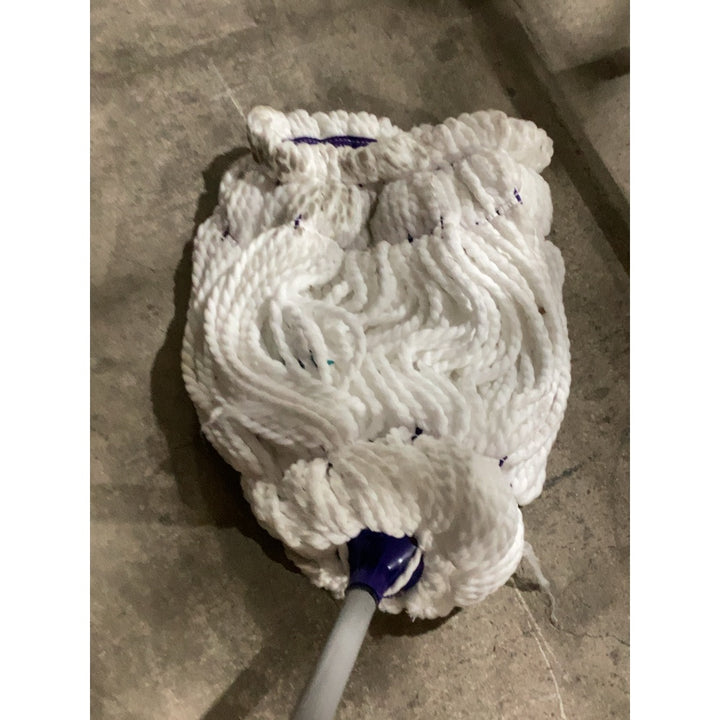 Lot # 635 Moxie The Moxie Twist Mop $50.00