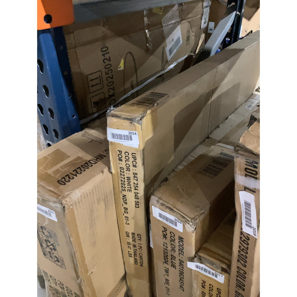 Lot # 2014 Flash Furniture Table pliante $109.03