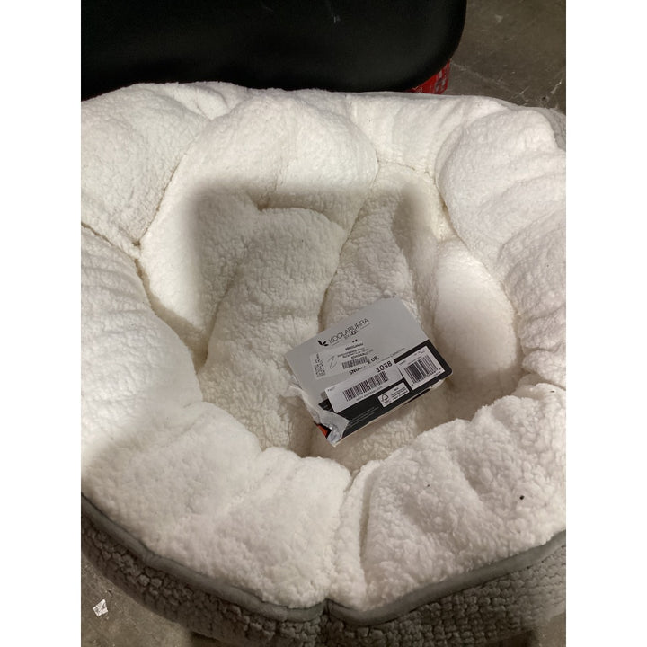 Lot # 1038 KOOLABURRA BY UGG SNUG Pet Bed $80