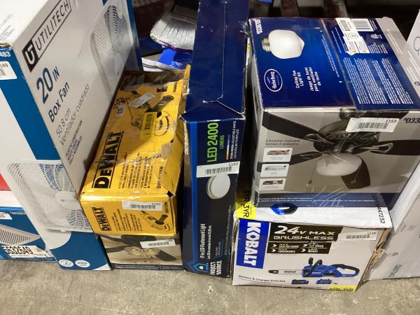 Lot # 1152 Project Source LED Flush Mount Light $90