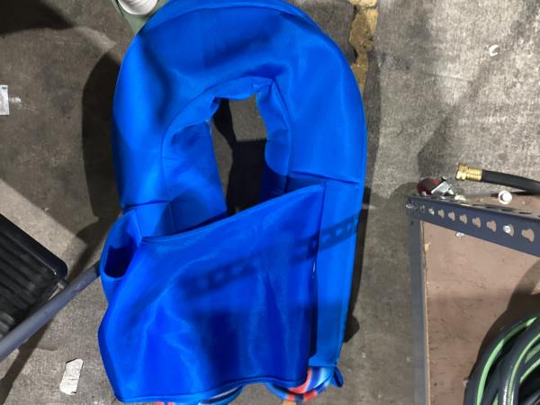 Lot # 122 Big Joe Noodle Sling Pool Float $32