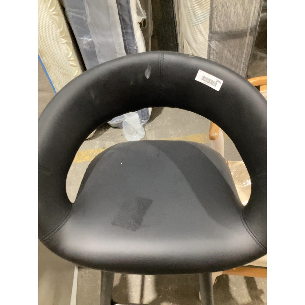 Lot # 2415 Black Bar Stool $49.99