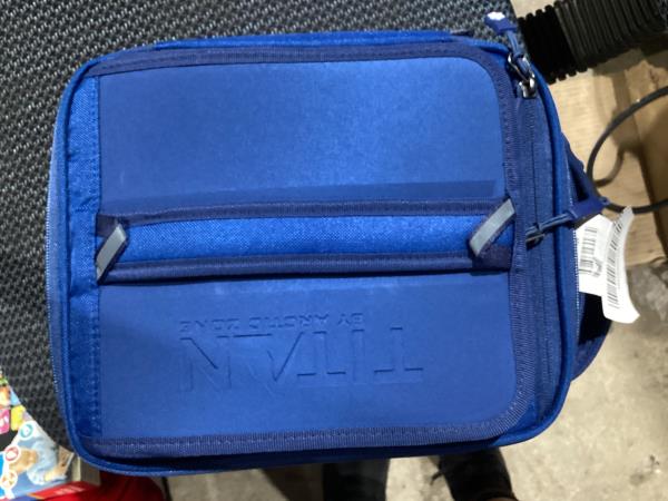 Lot # 480 Titan by Arctic Zone Expandable Lunch Box $39