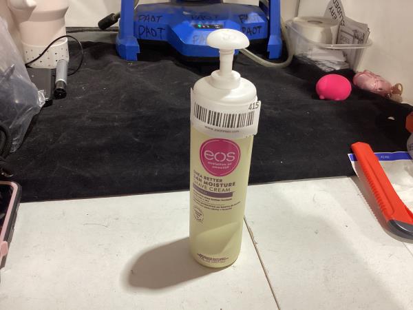 Lot # 415 eos Shea Better Shaving Cream- Vanilla Bliss, Women's Shave Cream, Skin Care, Doubles as an In-Shower Lotion, 24-Hour Hydration, 7 fl oz