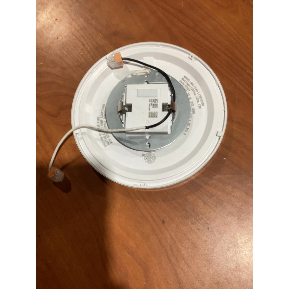 Lot # 1470 MXL Flush Mount Downlight $25