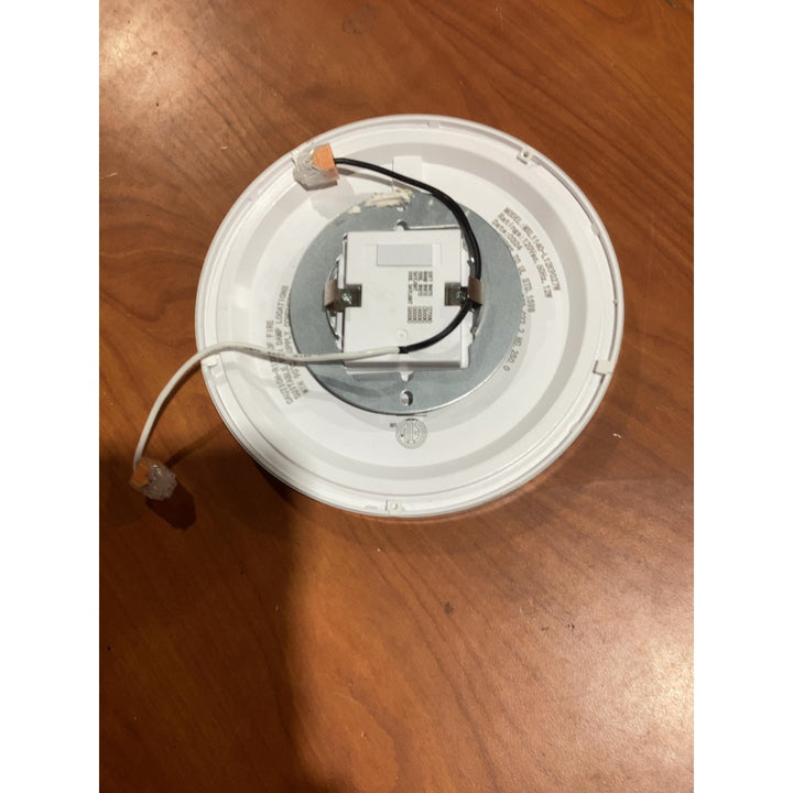 Lot # 1470 MXL Flush Mount Downlight $25