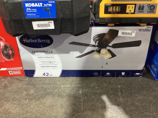 Lot # 1008 Harbor Breeze 42" CENTERVILLE ceiling fan $75