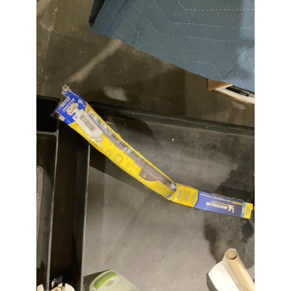 Lot # 63 MICHELIN Guardian Beam Wiper Blades $0.00