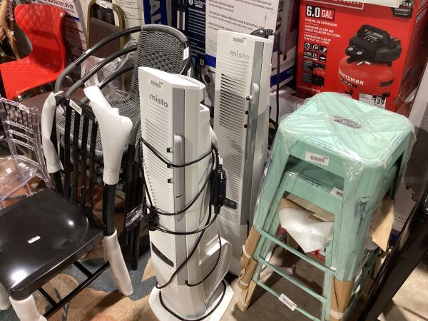 Lot # 2089 Lasko Misto Lasko Misto Misting Tower Fan $120