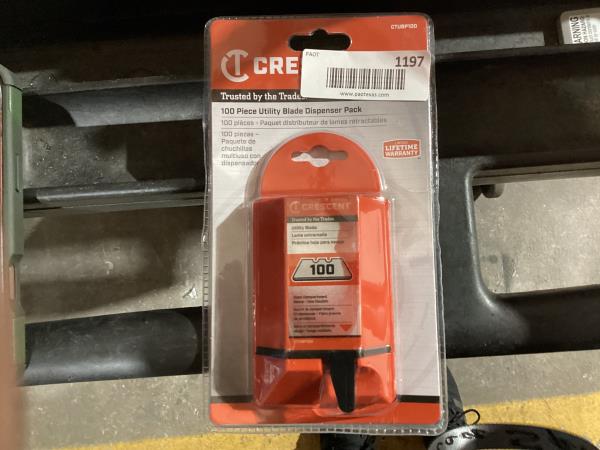 Lot # 1197 Crescent Carbon Steel Utility Razor Blade (100-Pack)