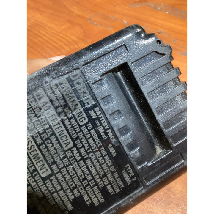 Lot # 143 DeWalt DCB205 20V Battery Pack $25.00