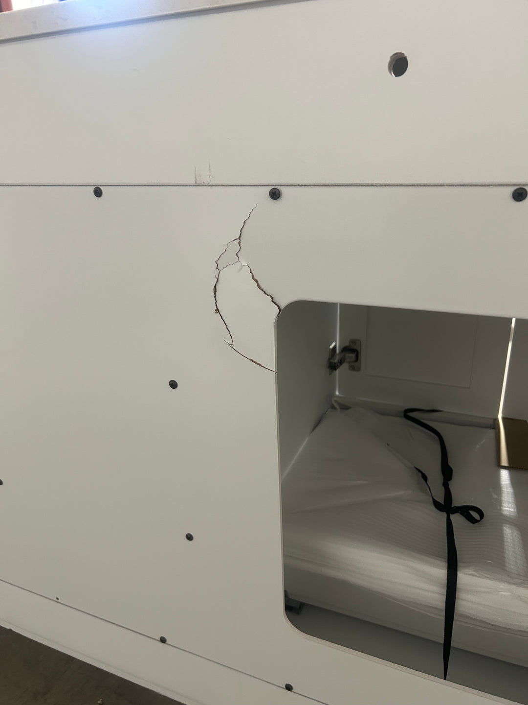 allen + roth Crest Hill 60-in White Undermount Double Sink Bathroom Vanity with Engineered Carrara Engineered Marble Top (open box)