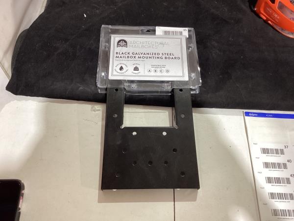 Lot # 35 Gibraltar Mailboxes Steel Mailbox Mounting Board