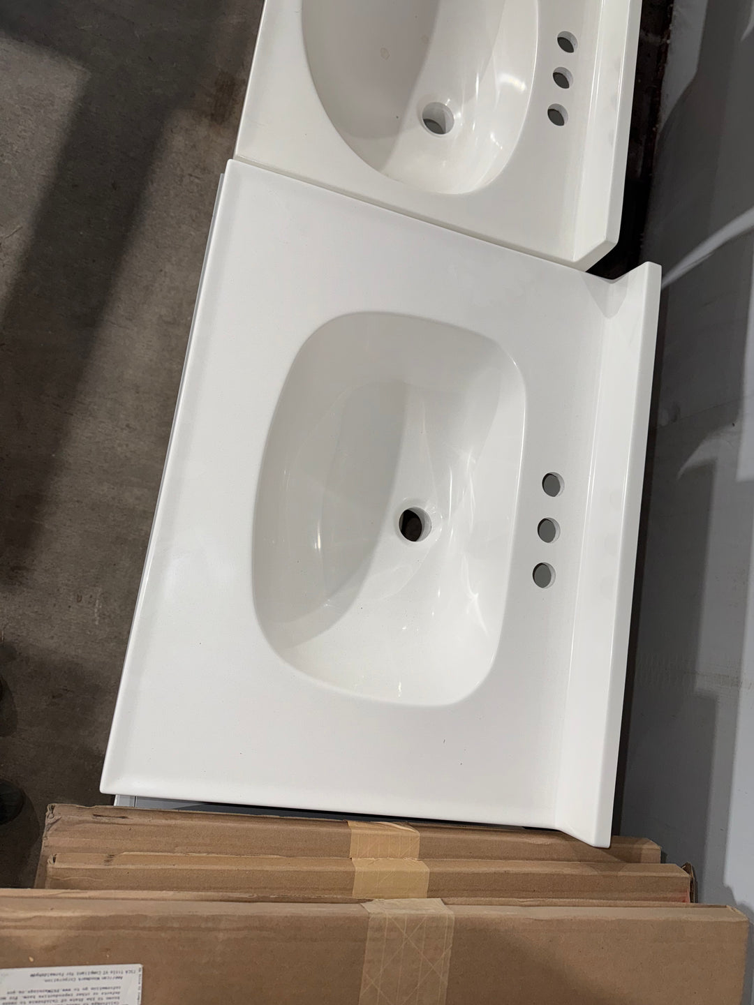 Project Source Dover 24-in Light Gray Single Sink Bathroom Vanity with White Cultured Marble Top (open box)