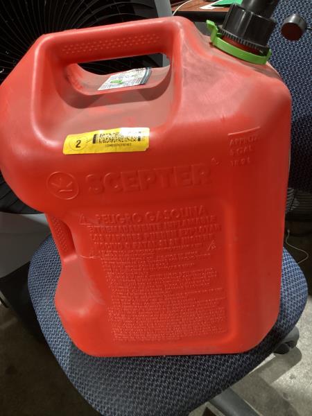Lot # 632 3004.1581 5 Gal SmartControl Gas Can $28