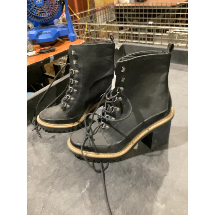 Lot # 260 Lace-Up Boots $10.00