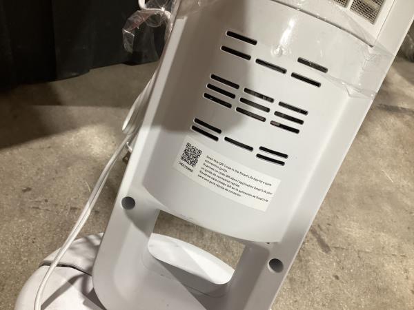 Lot # 2083 omnibreeze 38 tower fan $50