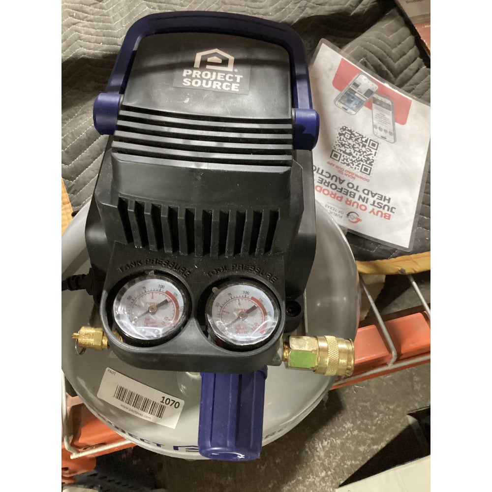 Lot # 1070 PROJECT SOURCE Air Compressor 15 $85