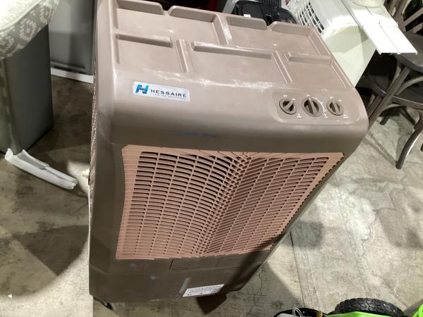 Lot # 2148 Hessaire MC37M 3,100 CFM 3-Speed Portable Evaporative Cooler