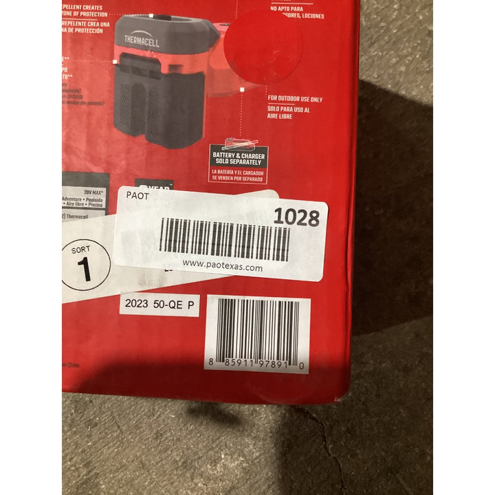 Lot # 1028 CRAFTSMAN V20 Mosquito Repellent 2-Pack $55