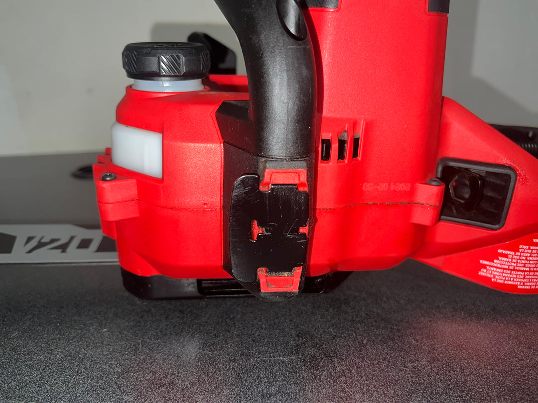CRAFTSMAN V20 20-volt max 12-in Battery 5 Ah Chainsaw (Battery AND Charger NOT INCLUDED) (Bare Tool) (Used)
