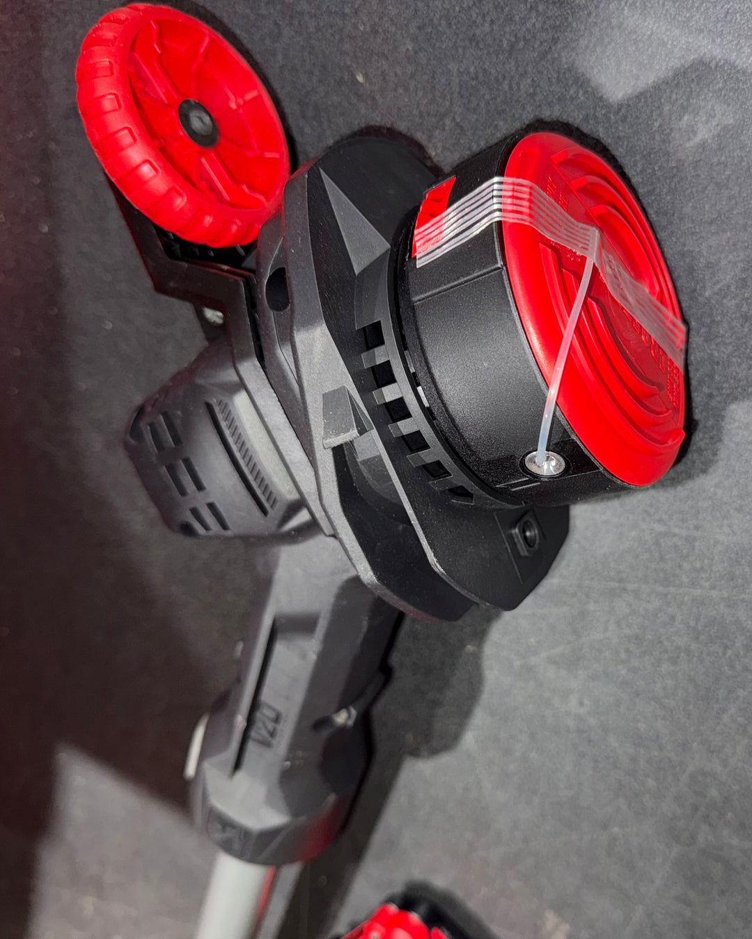 CRAFTSMAN V20 20-volt Max 10-in Straight Shaft Battery String Trimmer 2 Ah (Battery and Charger Included) (open box)