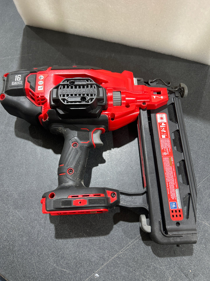 CRAFTSMAN V20 2-1/2-in 16-Gauge Cordless Straight Finish Nailer (Battery Not Included and Charger Not Included) (used)