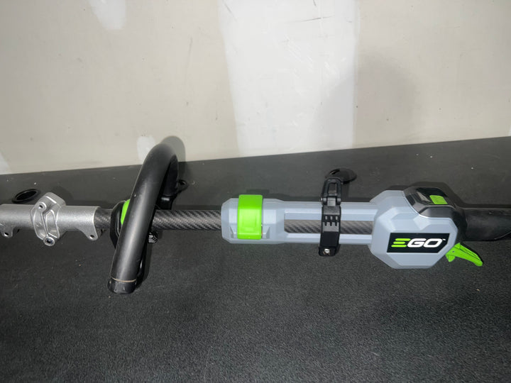 Desbrozadora de hilo a batería EGO POWERLOAD con eje recto de 16 pulgadas y 56 voltios LINE IQ (USADA) (HERRAMIENTA DESNUDA)