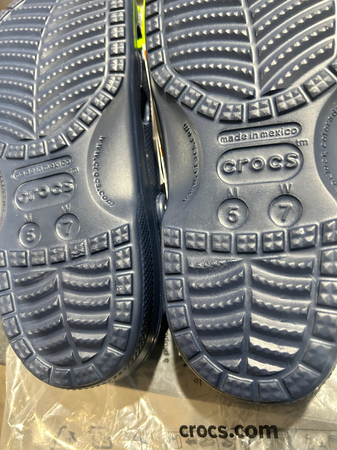 Crocs Baya Clog; Navy, W7/M5 (new) (no box)