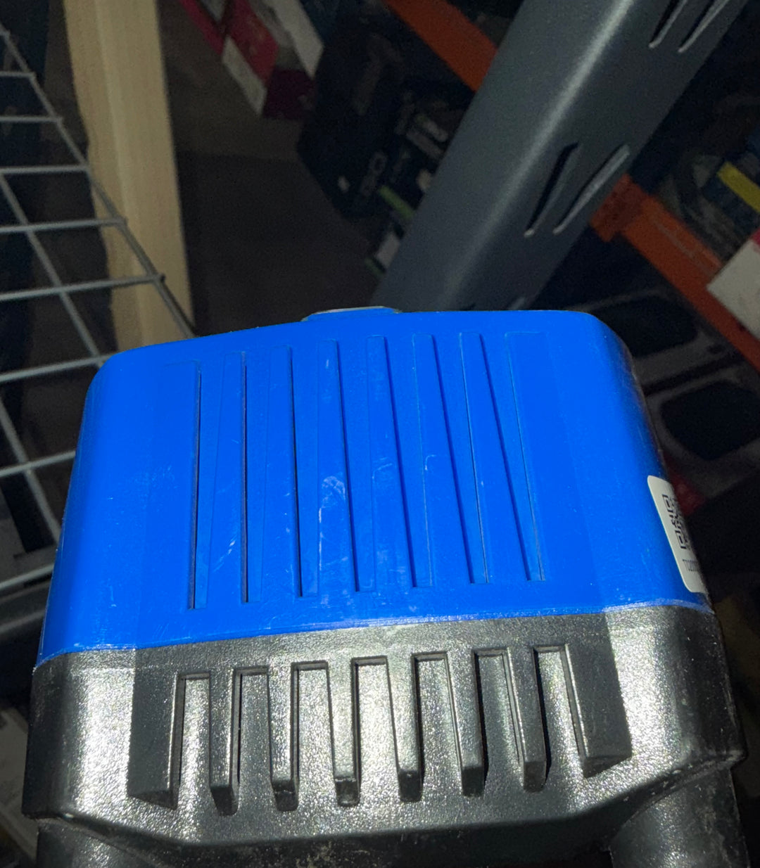 Cargador de batería inalámbrico estándar de iones de litio Kobalt KRC 60-06 de 40 voltios para equipos eléctricos (NUEVO)