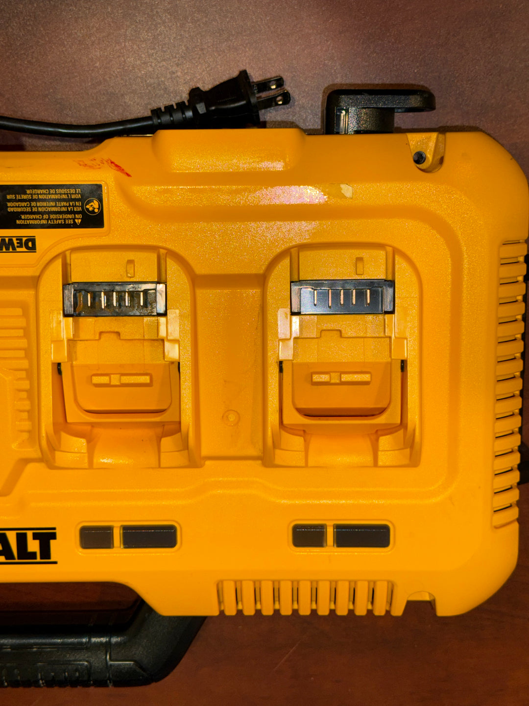 DEWALT 12V/20V/60V MAX 4-Port Lithium-Ion Battery Charger