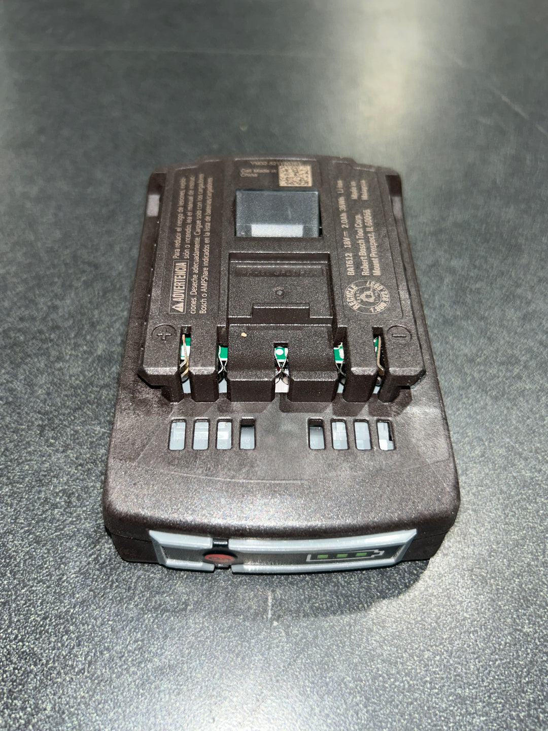 Bosch 18 -Volt Battery Charger ( Lithium-ion ) (used)