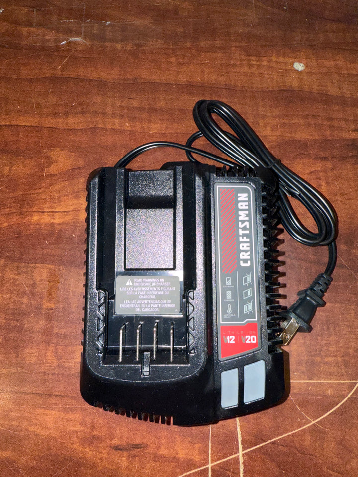 Cargador de batería de iones de litio Craftsman CMCB102 Tipo 1, 12-20 V máx., 12 V 24 V (caja abierta)
