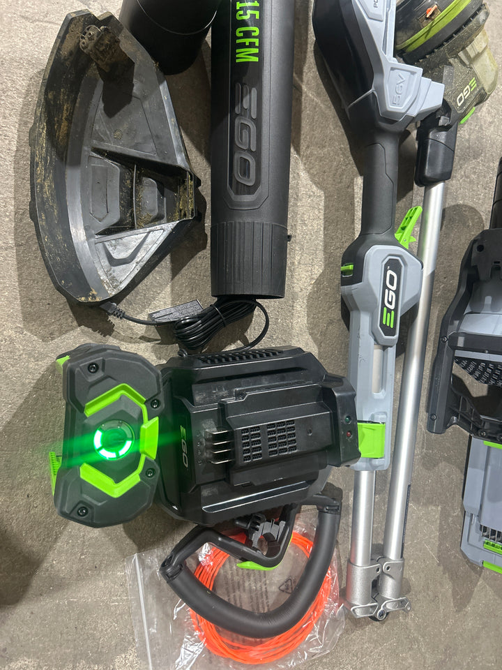 Kit combinado de recortadora de hilo y soplador de hojas inalámbrico EGO POWER+ de 56 voltios y 2,5 Ah (usado)