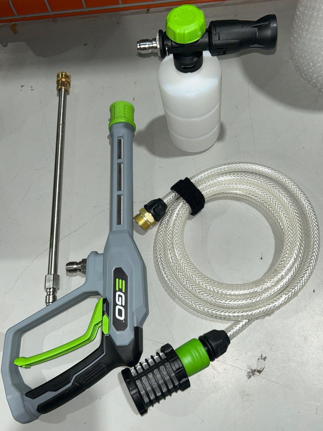 EGO POWER+ Compact 2100-PSI 1.2-GPM Cold Water Battery Pressure washer with 4 Spray Tips (USED)