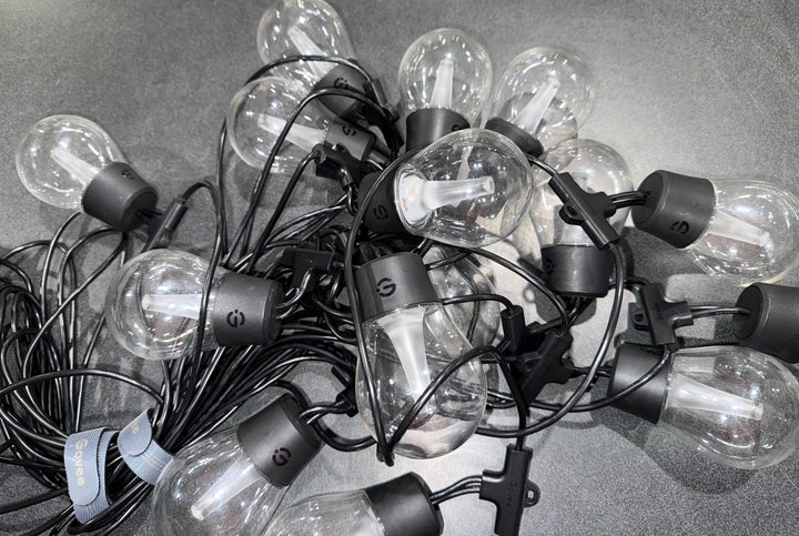 Govee 48-ft Plug-in Clear Indoor/Outdoor String Light with 15 Multicolor -Light LED Globe Bulbs Bluetooth Compatibility Wi-Fi Compatibility (Used)