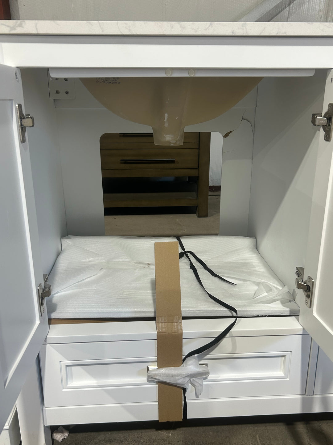 allen + roth Crest Hill 60-in White Undermount Double Sink Bathroom Vanity with Engineered Carrara Engineered Marble Top (open box)