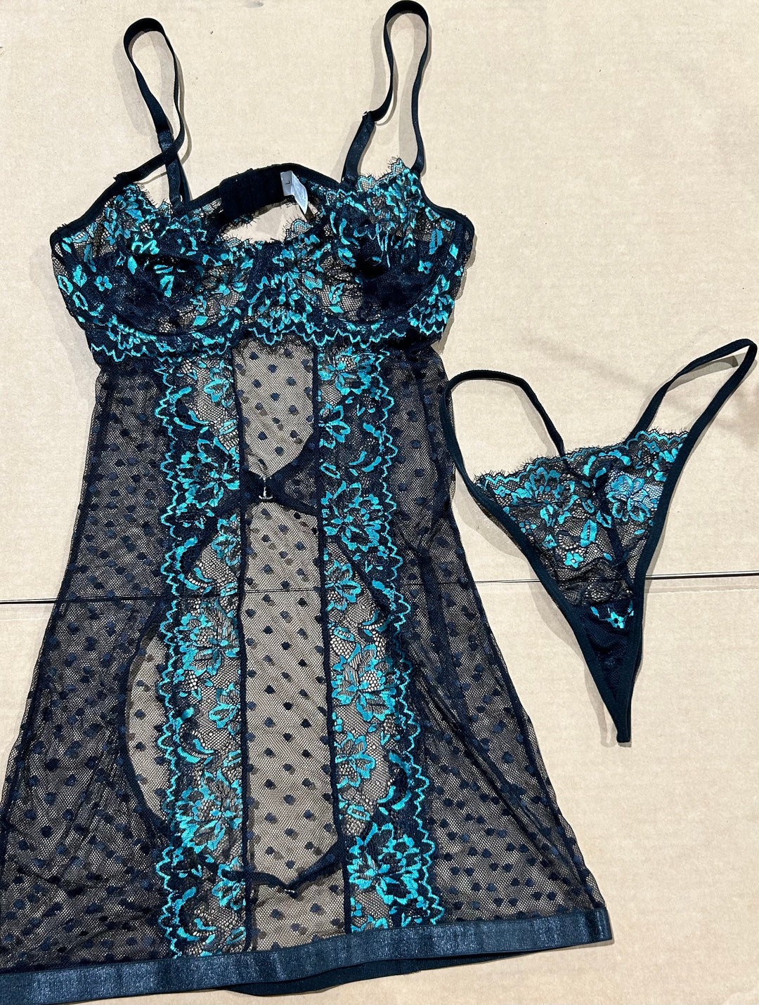 Black and Teal Sheer Lace Babydoll Lingerie Set w/ Thong, Size L (new)