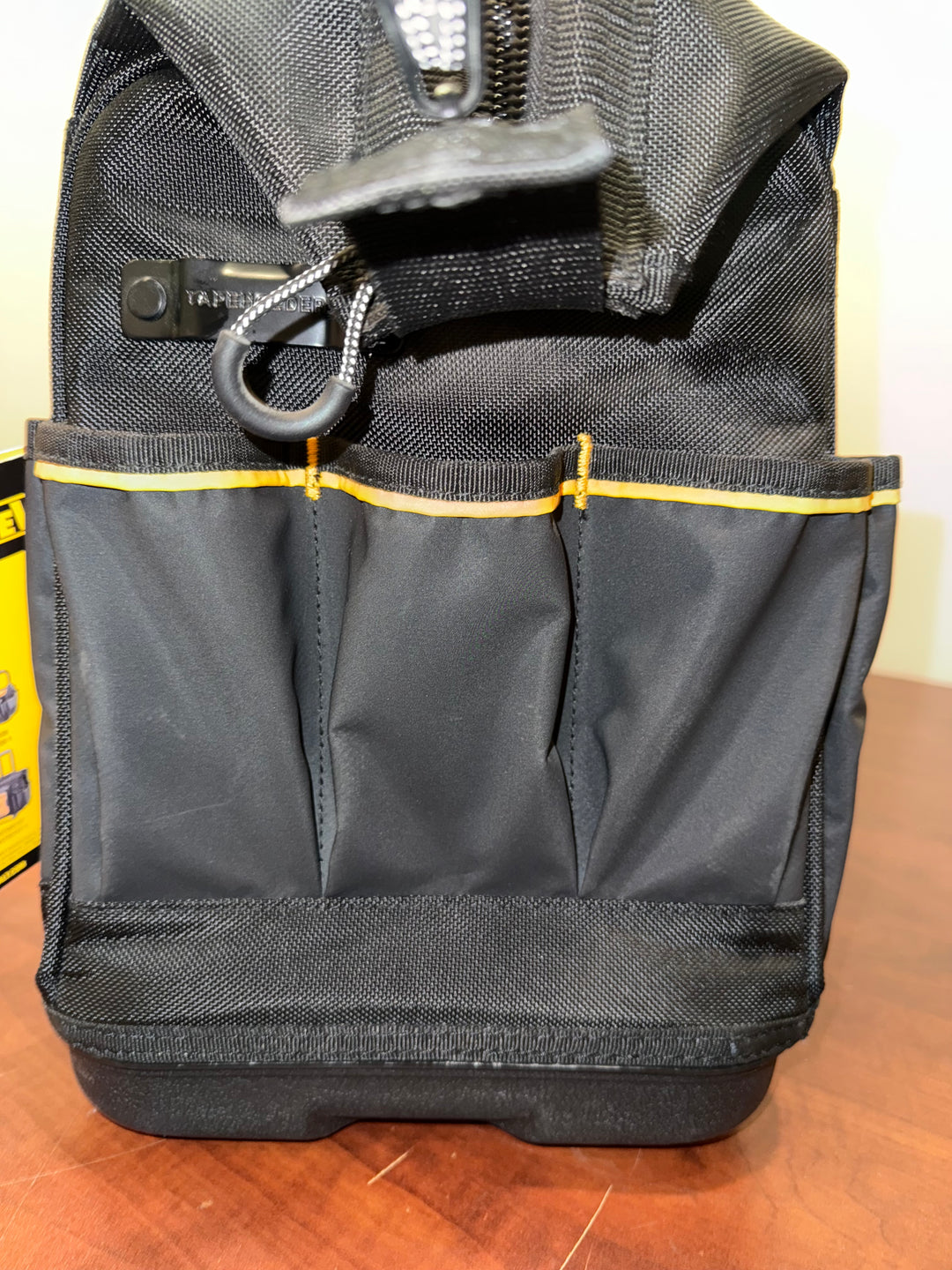 DEWALT 20 PRO Open Mouth Tool Bag Open Box