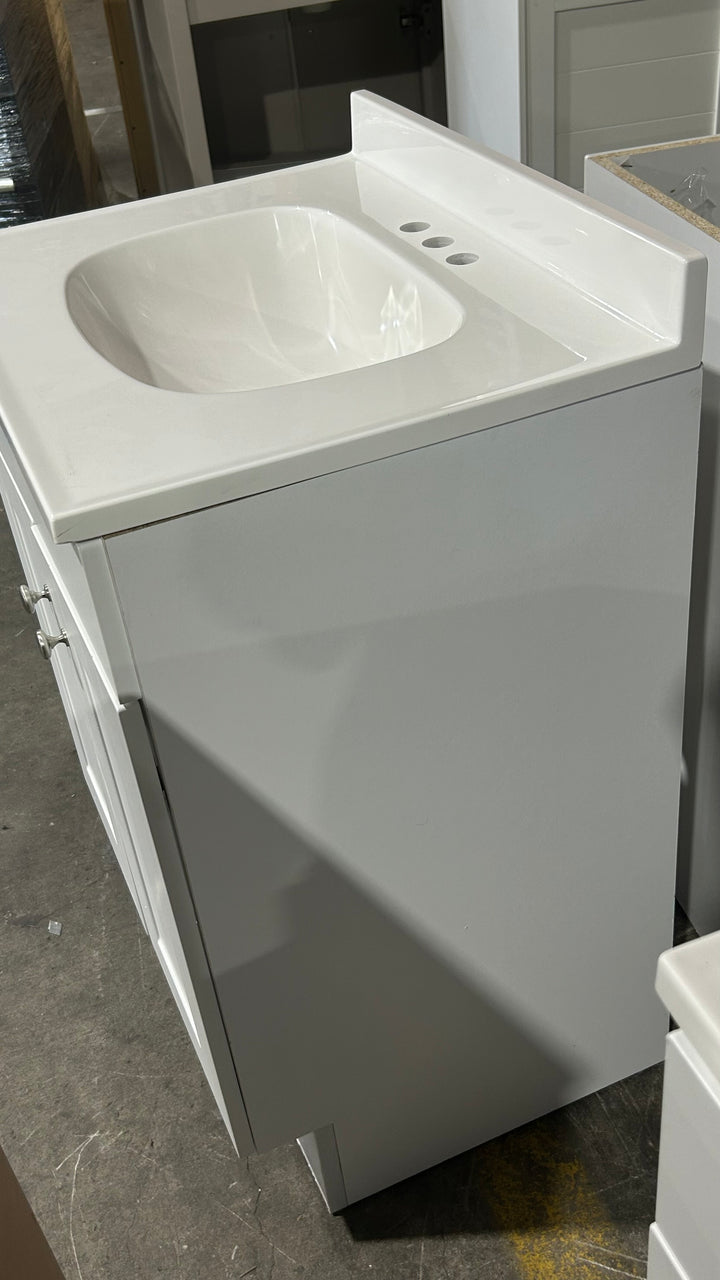 Project Source Dover 24-in True White Single Sink Bathroom Vanity with White Cultured Marble Top (open box)