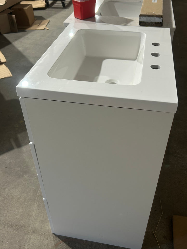 Style Selections Cauley 24-in True White Single Sink Bathroom Vanity with White Cultured Marble Top (open box)
