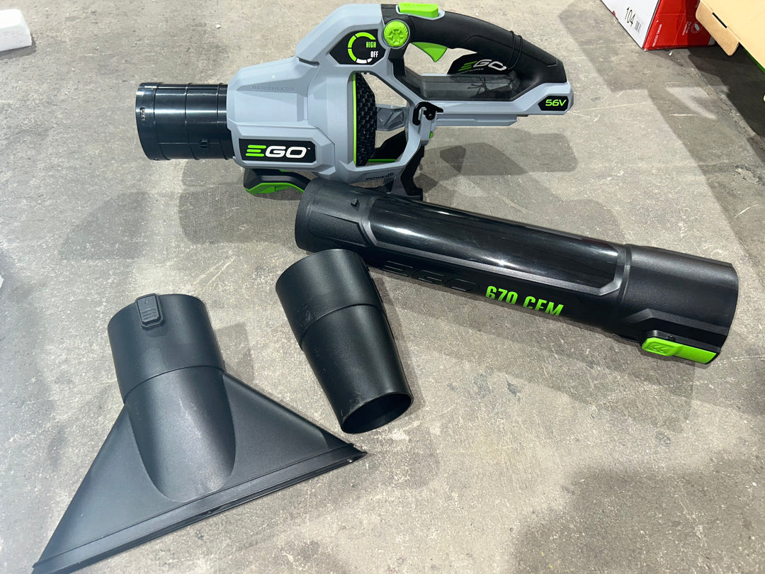 Soplador de hojas portátil a batería EGO POWER+ de 56 voltios, 670 CFM y 180 MPH (herramienta básica) (usado)
