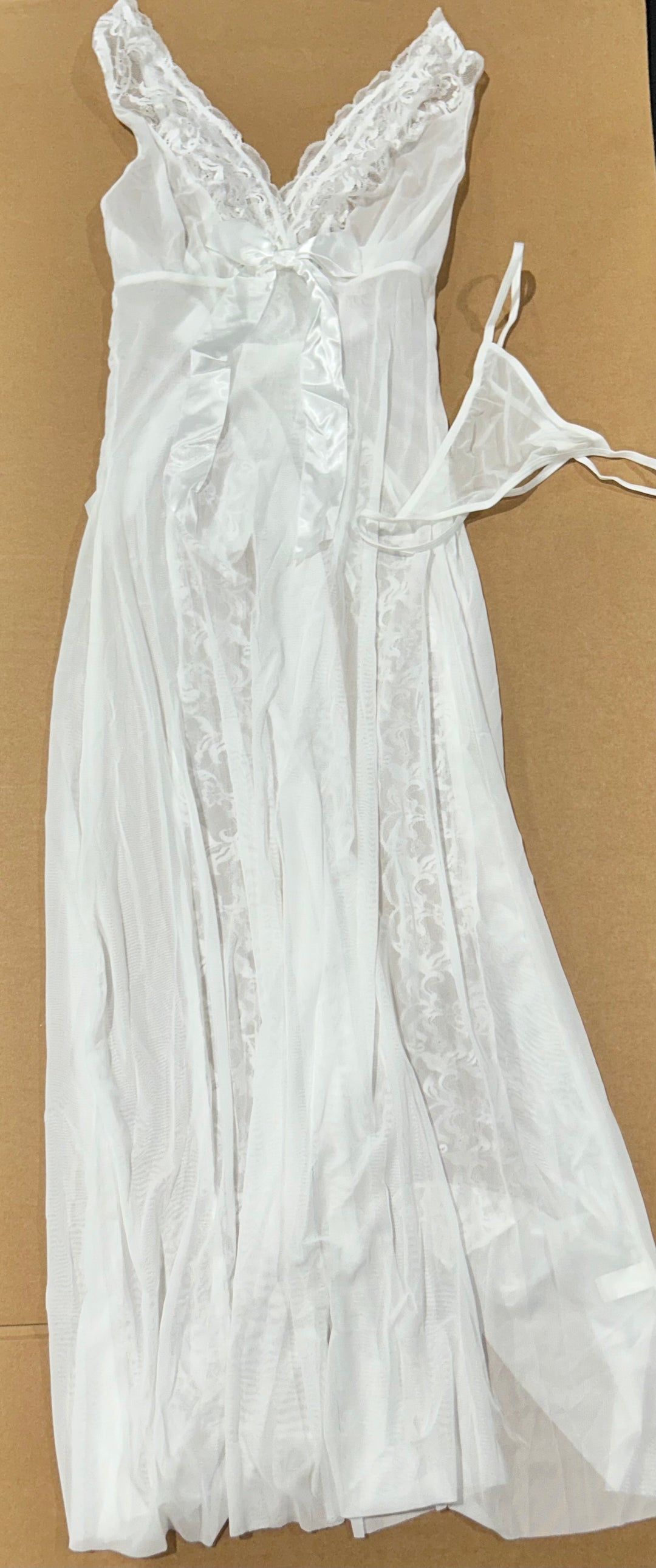 White Sheer Lace Long Nightgown with Matching Thong, Size XL (new)