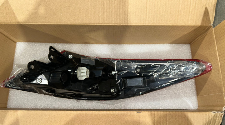 Toyota Camry 2025-2026 Outer Tail Light Replacement for Left/Driver Side (open box)
