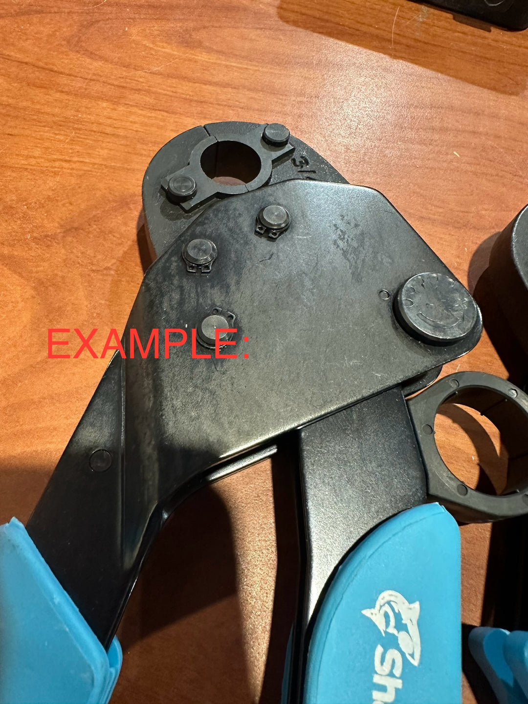 SharkBite 1/2-in and 3/4-in Compact PEX Crimp Tool (used)