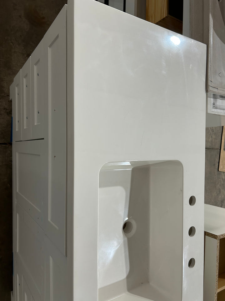 Style Selections Cauley 48-in True White Single Sink Bathroom Vanity with White Cultured Marble Top (damaged)