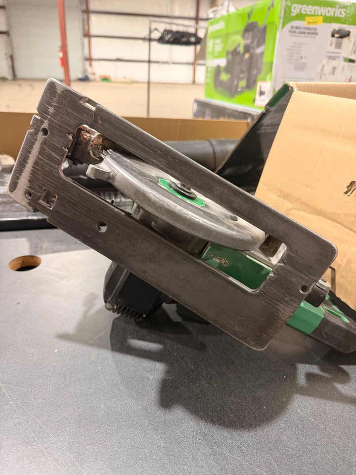 Metabo HPT Multi-Volt 36-volt 4 -Amp 7-1/4-in Brushless Hybrid Capable Cordless Circular saw (Battery Included and Charger Included) (Used)