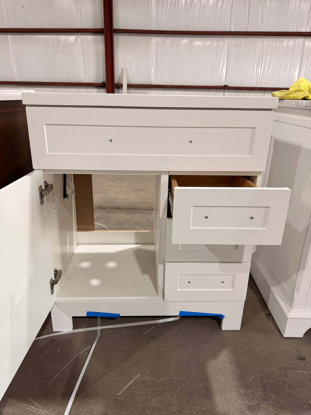 Style Selections Cauley 30-in True White Single Sink Bathroom Vanity (open box)