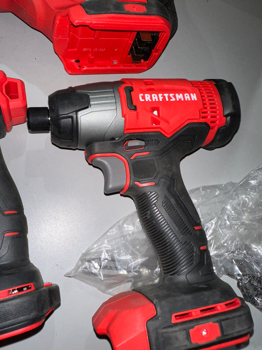 CRAFTSMAN V20 20-volt Max 4-Tool Power Tool Combo Kit with Soft Case (2-Batteries and Charger Included) (Used)