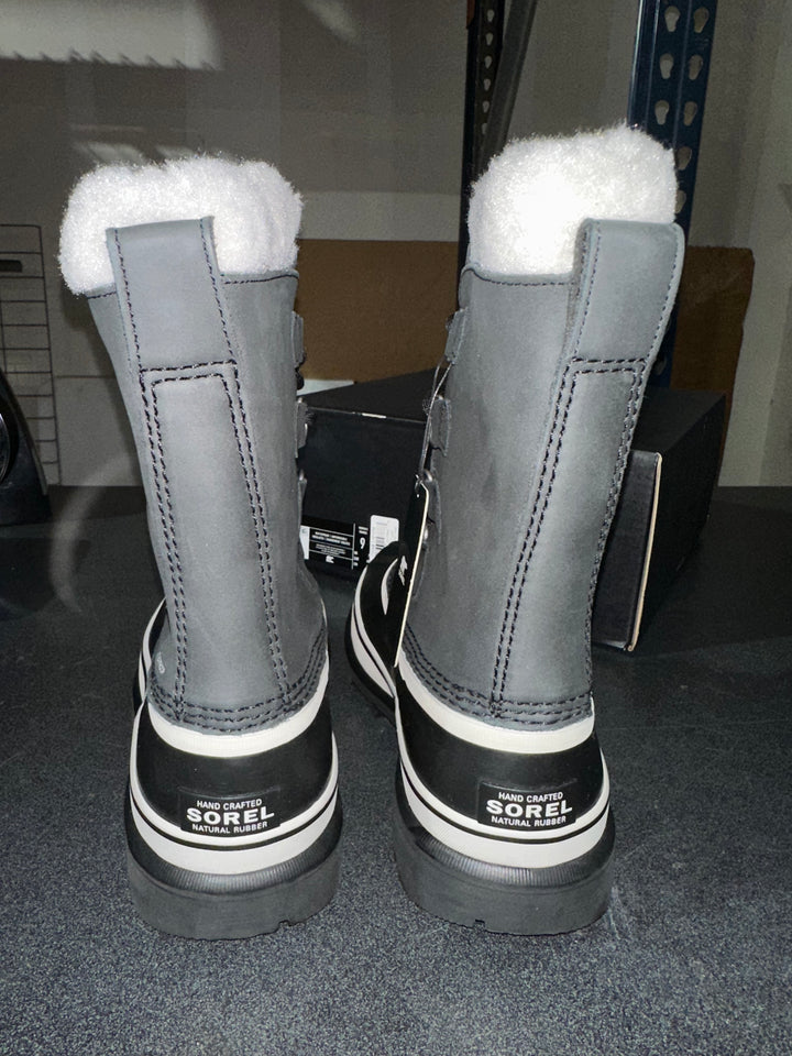 Sorel Caribou Women's Waterproof Boot Size 9